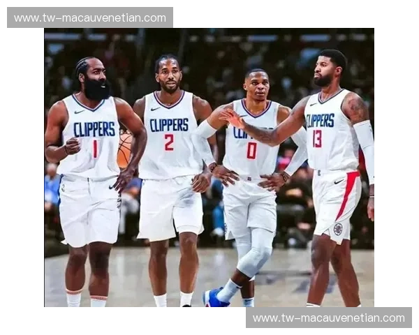 巅峰对垒！黄蜂vs快船直播：一场关于青春天赋与冠军底蕴的空中博弈